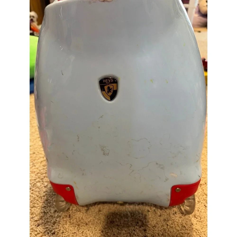 Heys Disney Winnie The Pooh Hard Shell Case Rolling Suitcase